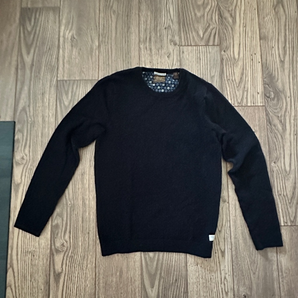 Scotch and Soda Mens Dark Navy Long Sleeve Sweater Size Medium Must Only Dance.
